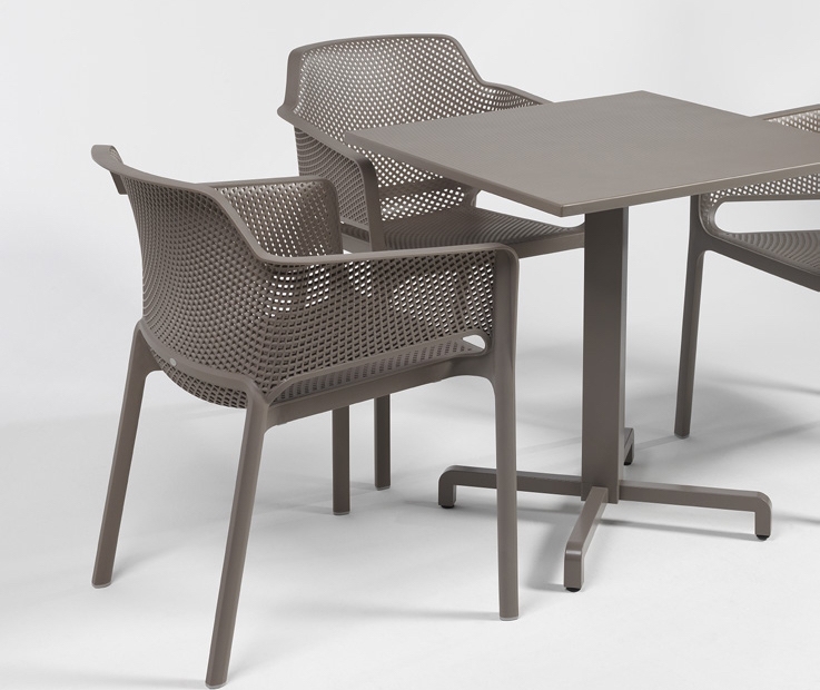 Offerta Contract – 10 Tavoli in Dureltop 70×70 cm + 30 poltrone Net-3043