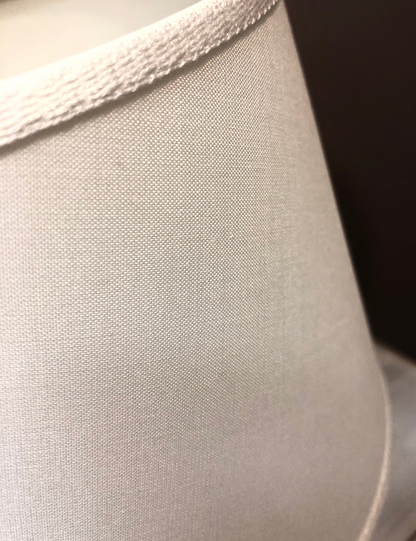 Lampada Essential – Cono Rigido