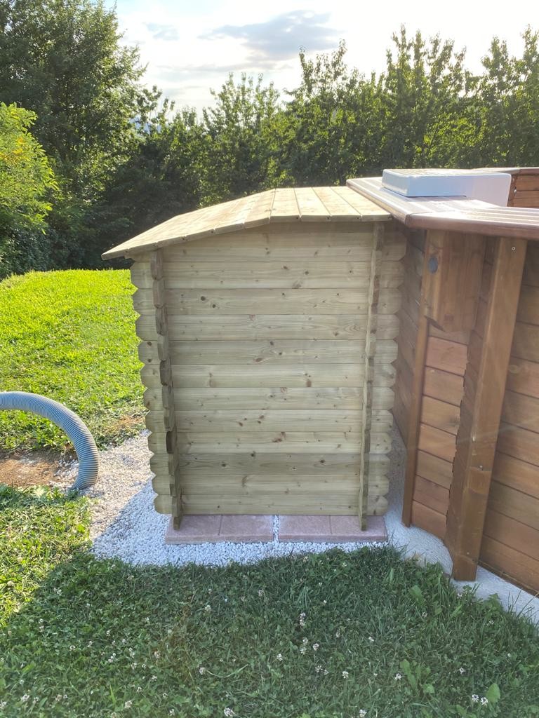 Locale tecnico in legno-6059
